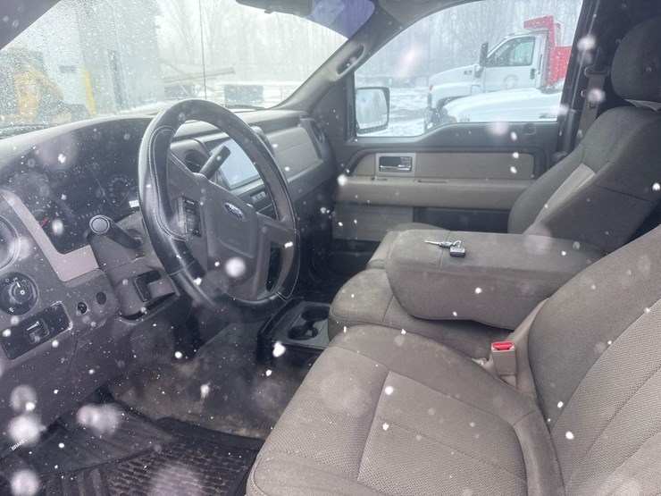 2010-ford-f150-image-17