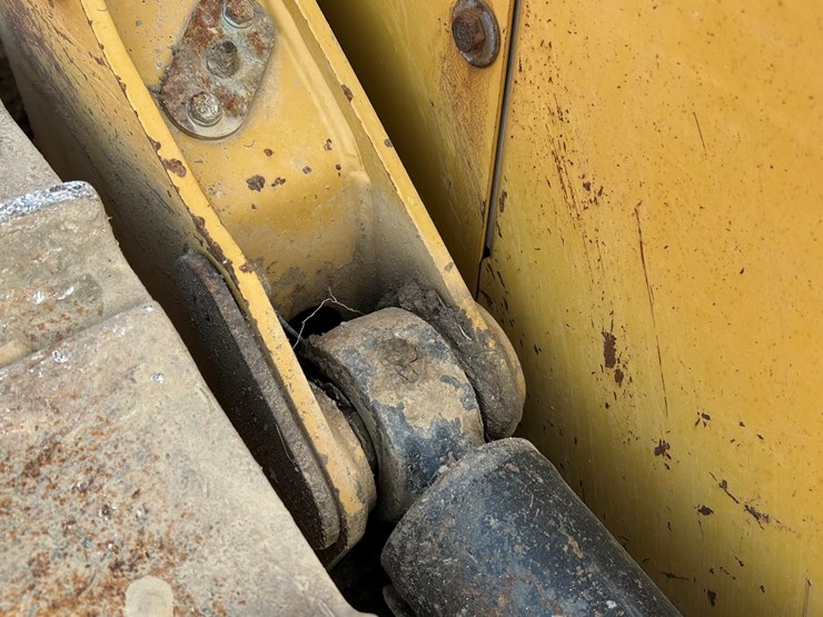 2015-caterpillar-d5k-image-21