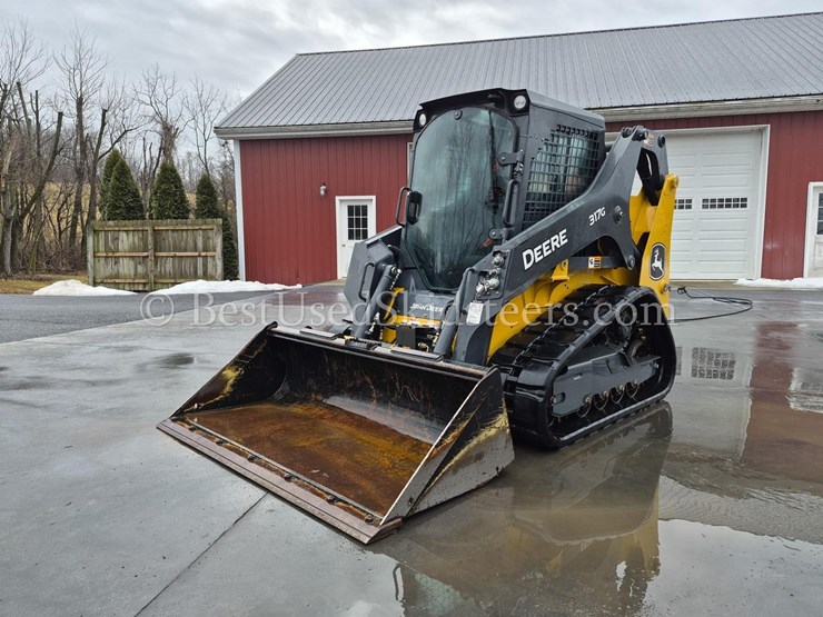2024-deere-317g-image-2