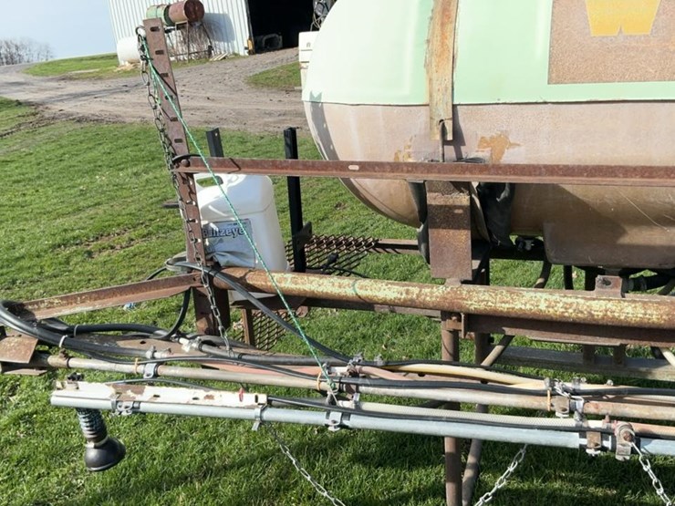 #719-•-165-gallon-sprayer-image-8
