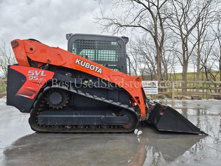 2019-kubota-svl95-2-skid-steer-loader-image-5