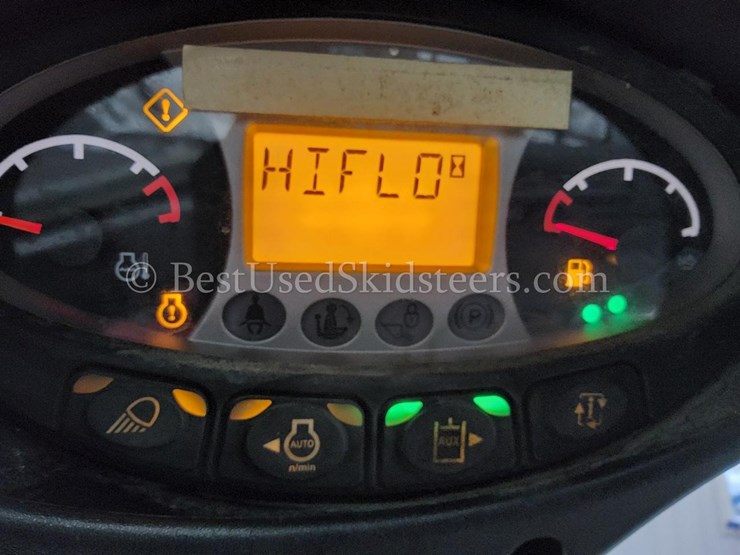 2020-bobcat-t770-image-31