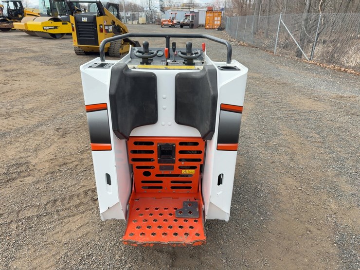 2024-bobcat-mt100-image-4