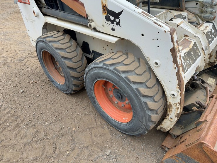 2006-bobcat-s130-image-11