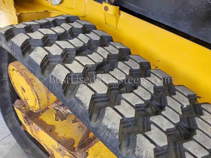 2018-caterpillar-249d-image-21