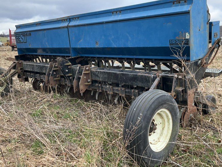#704-•-best-grain-drill-image-4