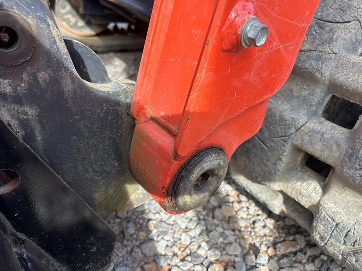 2023-kubota-svl65-2-image-18