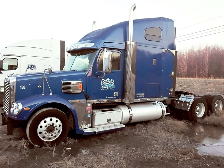 freightliner-cascadia-tractor-2015-freightliner-cascadia-3alxfb007gdg85229-mileage:-does-not-r-image-5