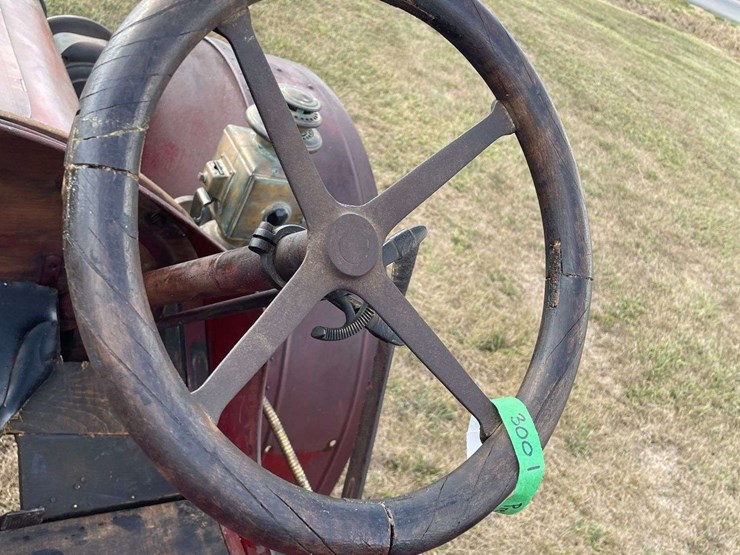 1911-mcintyre-high-wheel-automobile-image-34