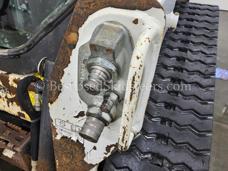 2021-bobcat-t550-image-21