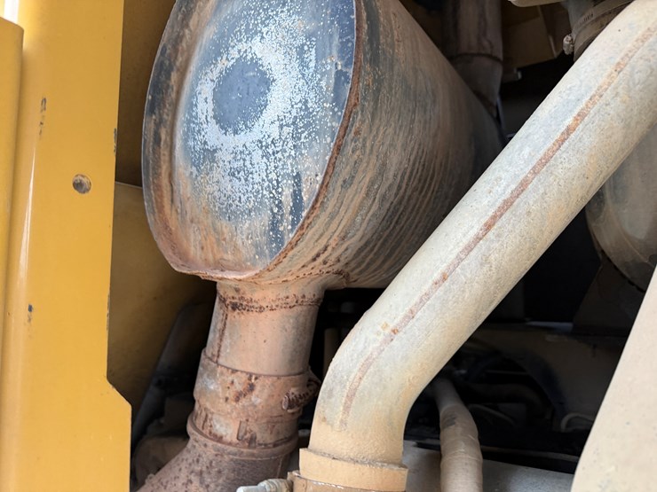 2005-caterpillar-930g-image-52