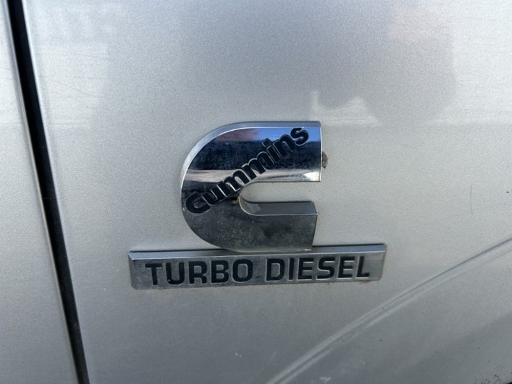 2010-dodge-ram-3500-image-15