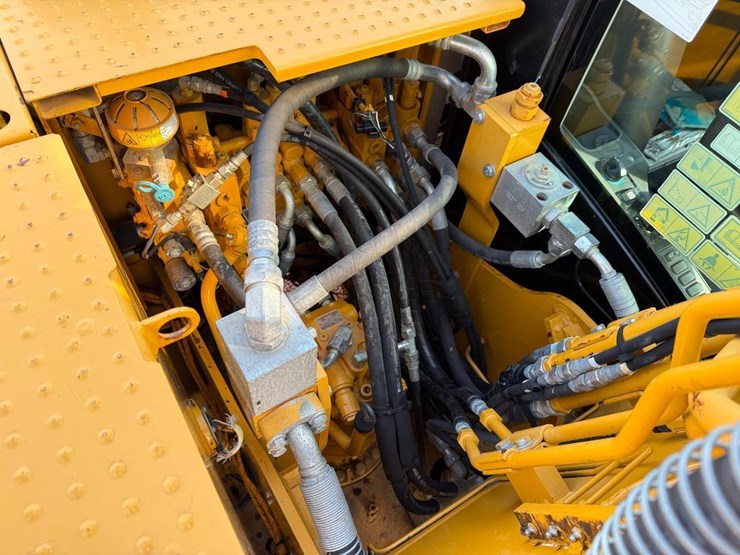 caterpillar-313fl-image-39