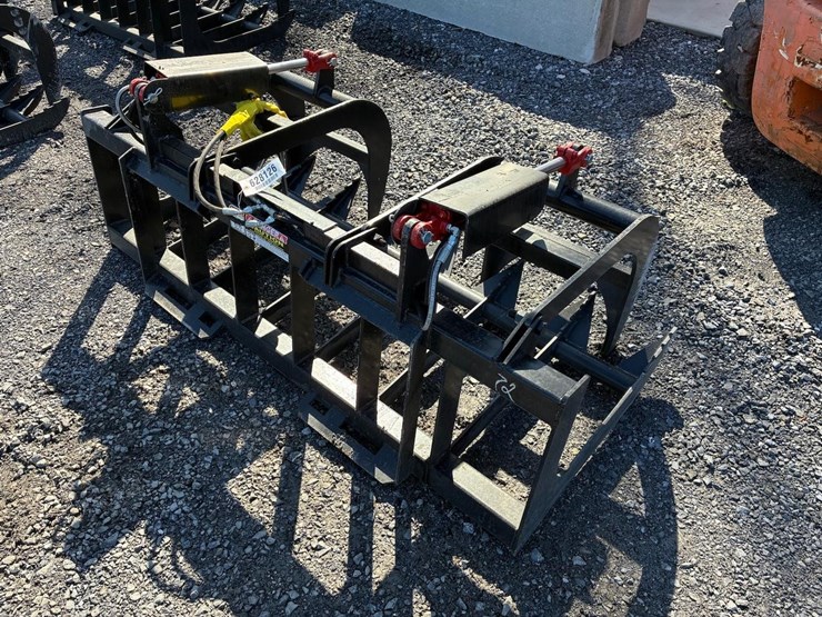 wildcat-72"-skid-steer-root-grapple-image-3