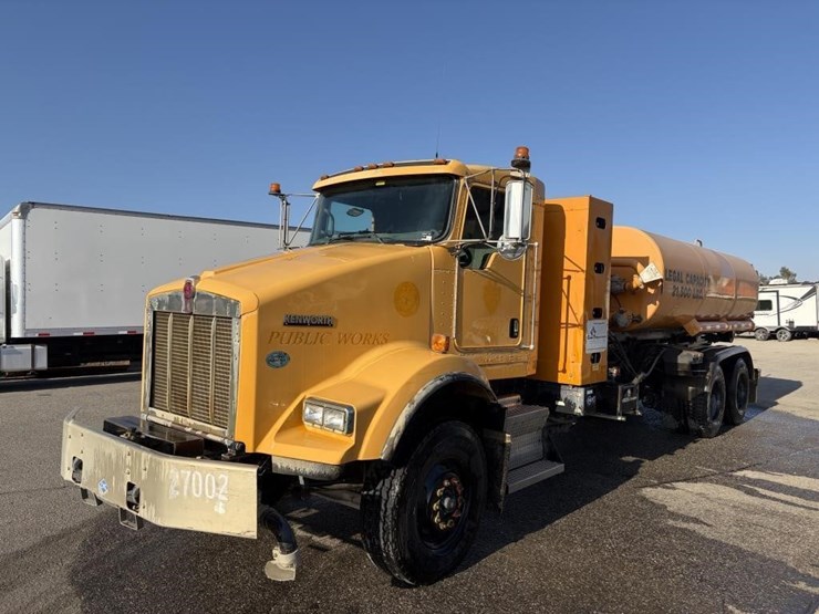 2009-kenworth-t800-image-1