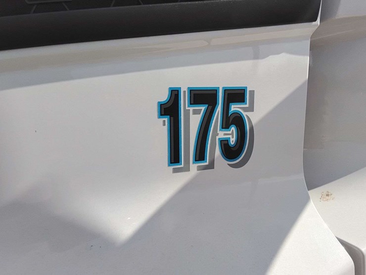 2019-freightliner-cascadia-126-image-20