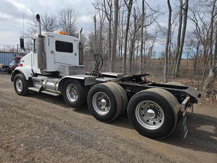 2007-kenworth-t800-image-3