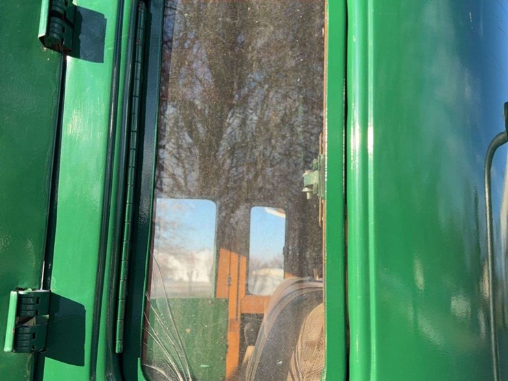 autocar-u70-truck-tractor-image-26