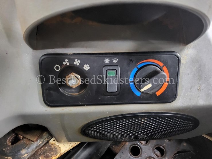 2017-bobcat-t770-image-23