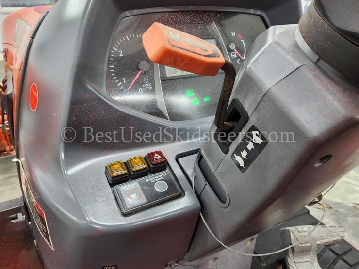 2017-kubota-l3560-image-42