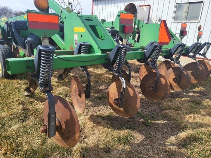 john-deere-2700-image-24