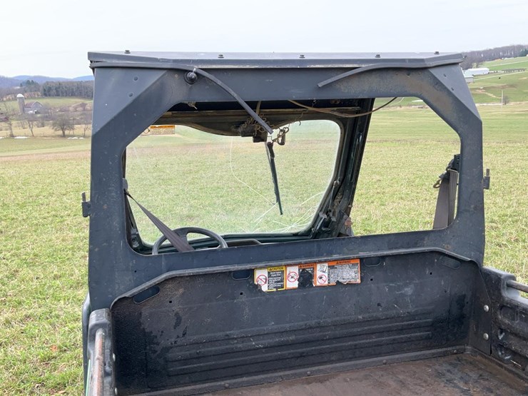 john-deere-gator-image-36