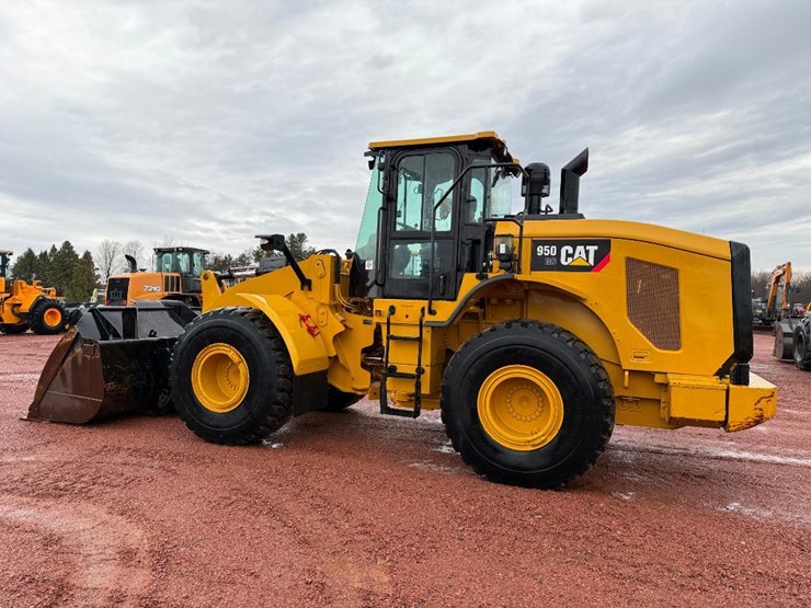 2018-caterpillar-950gc-image-6
