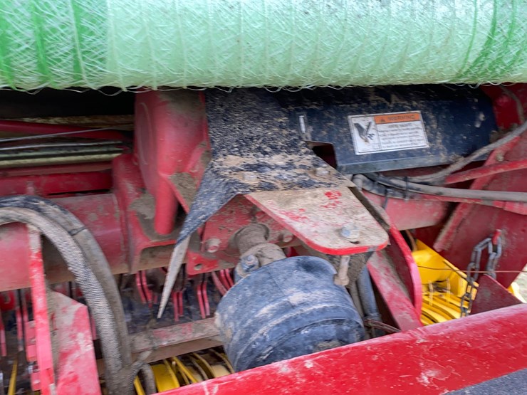 new-holland-br7060-image-39