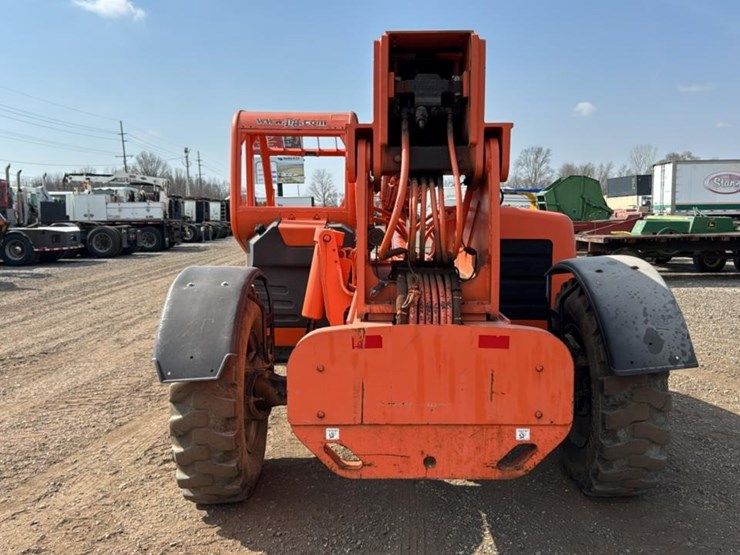 2007-lull-644-image-4