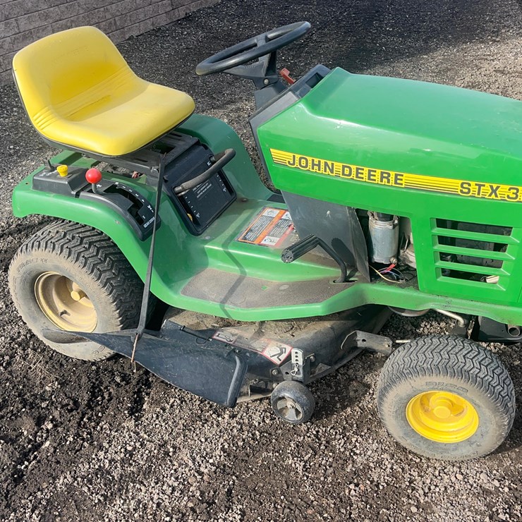 JOHN DEERE LA