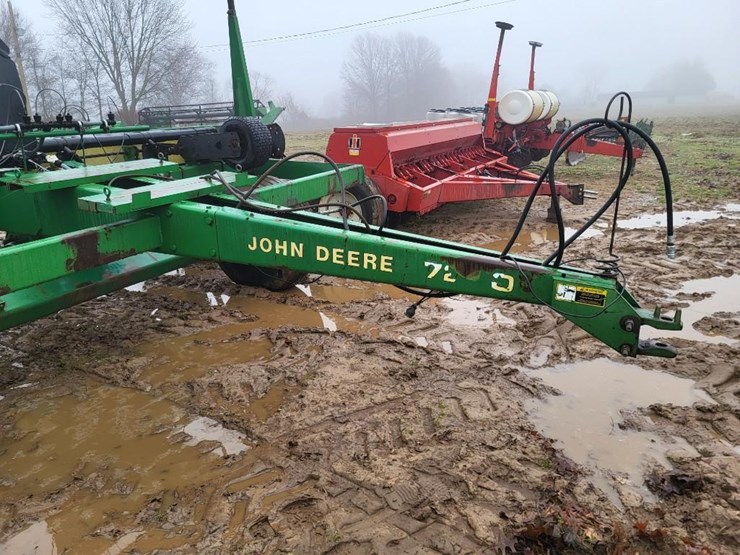 john-deere-7240-image-27