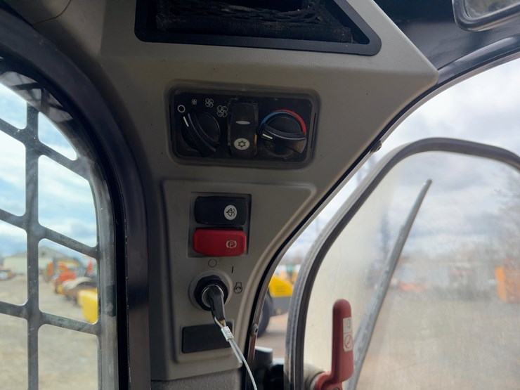 2018-caterpillar-289d-image-25