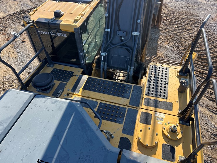 2019-deere-350g-lc-image-34