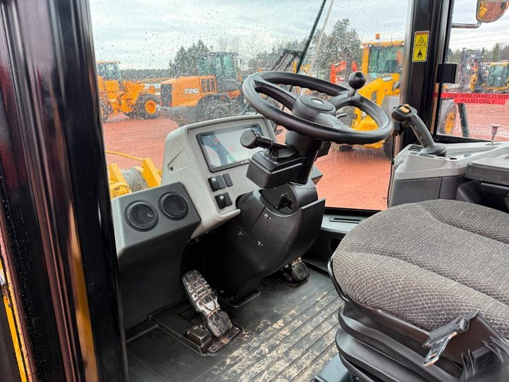 2018-caterpillar-950gc-image-42