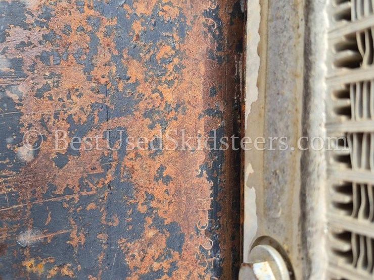 2021-kubota-svl95-2-skid-steer-loader-image-17