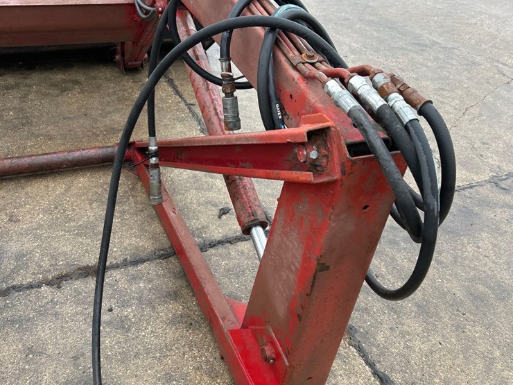 international-2250-image-8