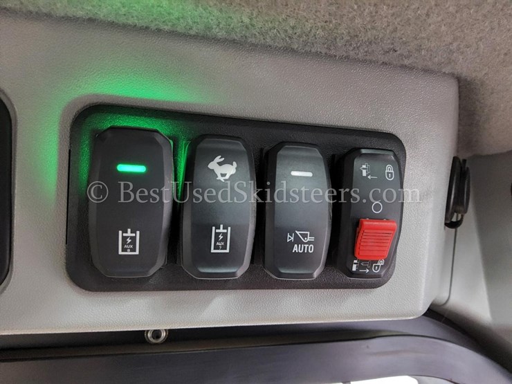 2024-caterpillar-259d3-image-21