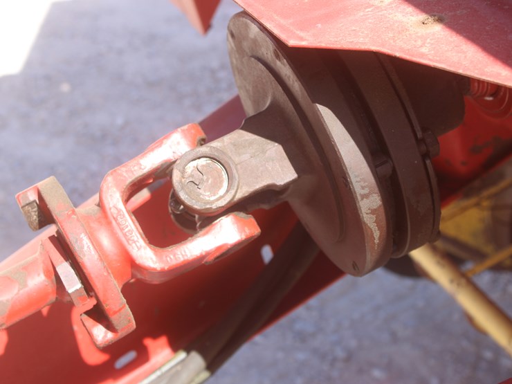 new-holland-664-image-11