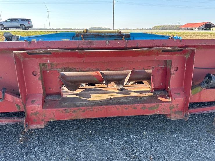 case-ih-1083-image-5