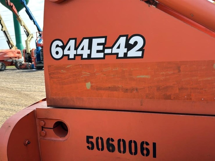 2007-lull-644-image-14