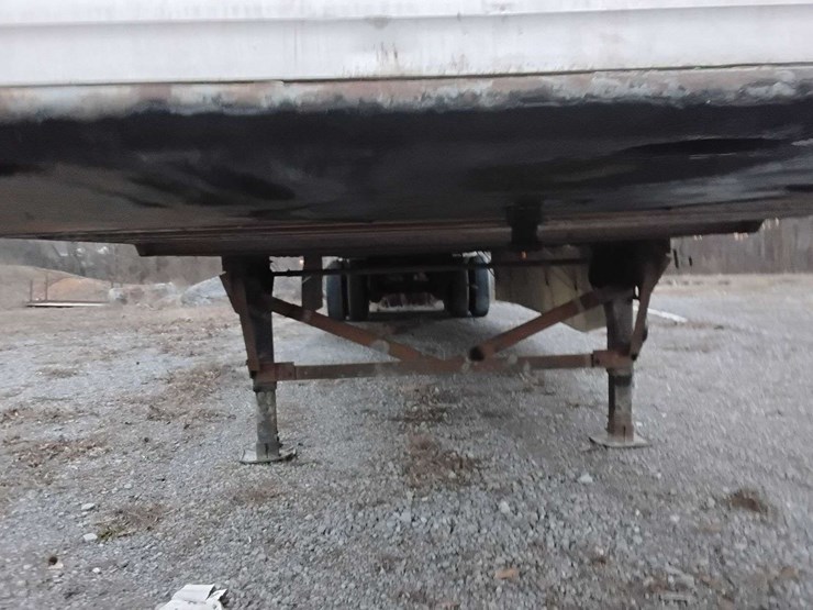 2013-great-dane-van-image-10