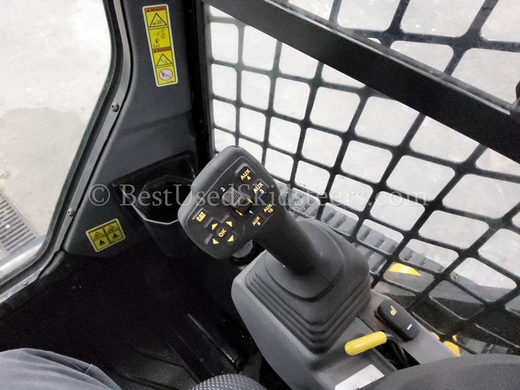 2024-caterpillar-255-image-39