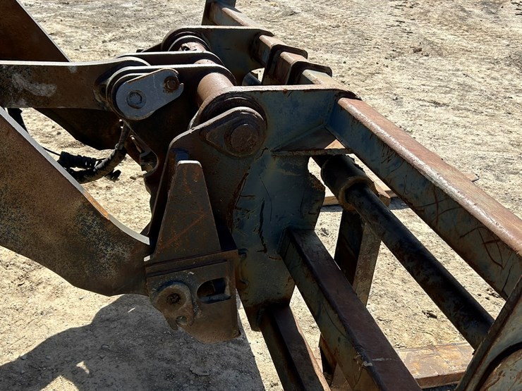 2010-deere-544k-image-12