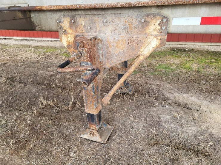 1996-warren-tandem-axle-feed-semi-trailer-image-14