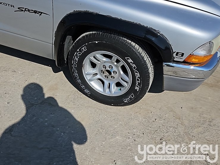 2001-dodge-dakota-sport-image-7
