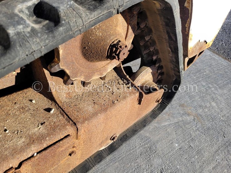 2013-bobcat-t110-image-11