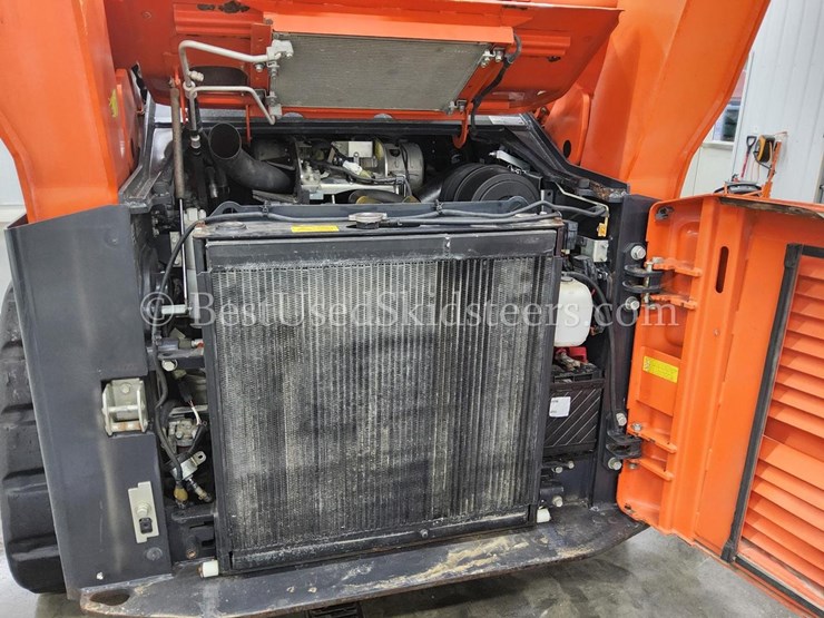 2015-kubota-svl90-2-image-27