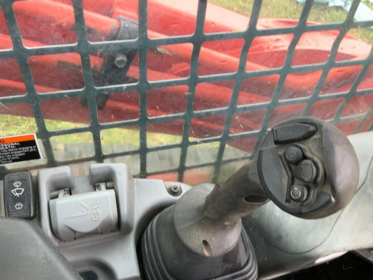 #250-•-2020-kubota-slv75-2-skid-steer-image-19