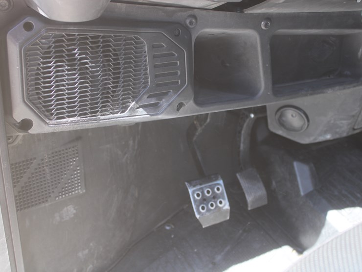 2023-polaris-ranger-image-30