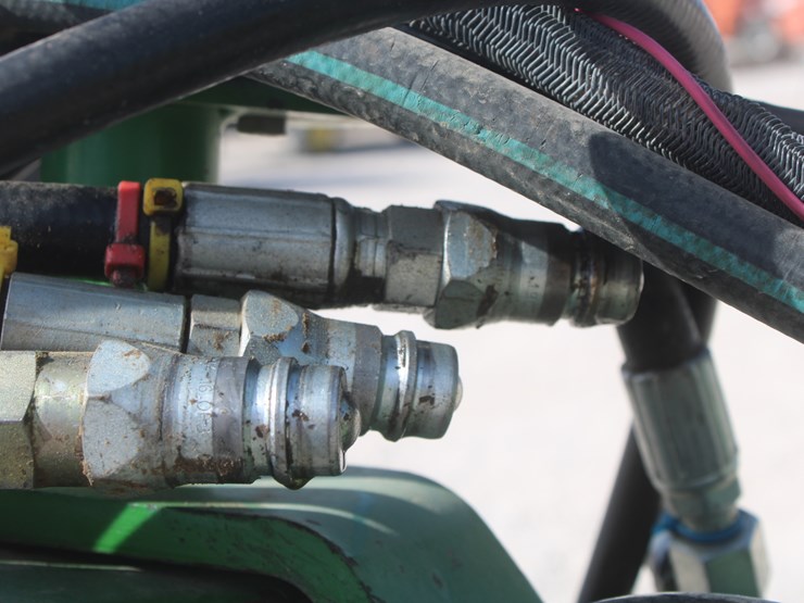 john-deere-7200-image-13